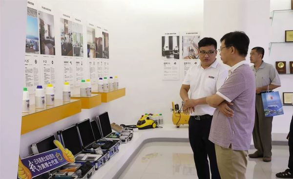 海港區(qū)政府領(lǐng)導蒞臨乾港 海港區(qū)政府領(lǐng)導蒞臨乾港