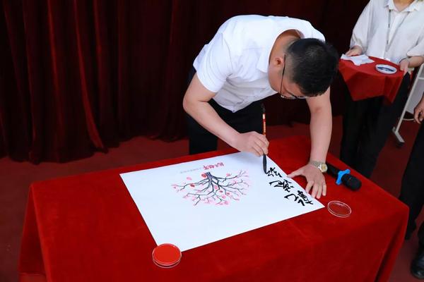 乾港集團(tuán),乾港官網(wǎng) 乾港集團(tuán),乾港官網(wǎng)